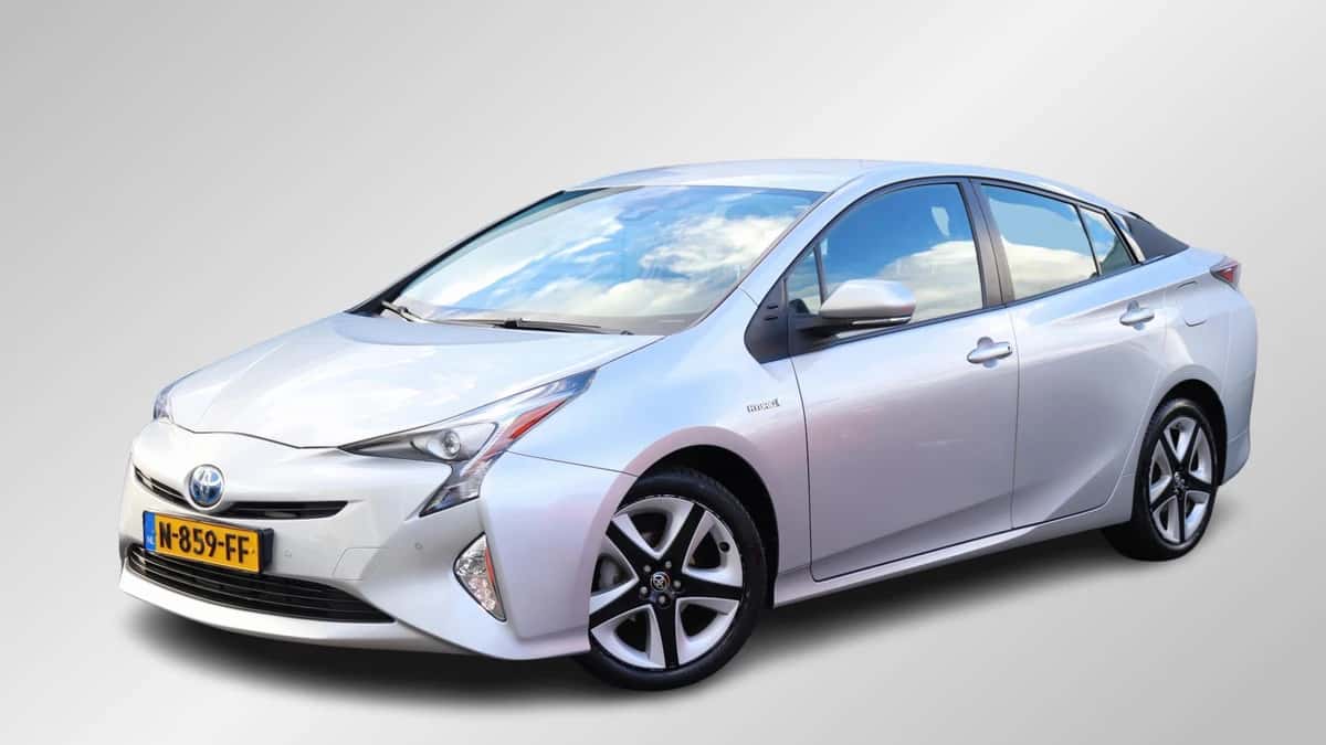 Toyota Prius (2016) — foto 1