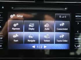 Toyota Prius (2016) thumbnail 16