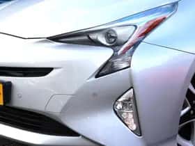 Toyota Prius (2016) thumbnail 25