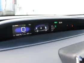 Toyota Prius (2016) thumbnail 29