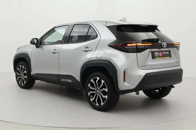 Toyota Yaris Cross (2022) thumbnail 4
