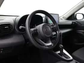 Toyota Yaris Cross (2025) thumbnail 2