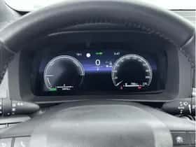 Toyota C-HR (2025) thumbnail 3