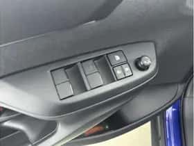 Toyota Yaris Cross (2025) thumbnail 15