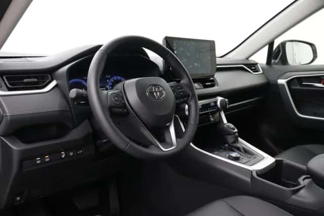 Toyota RAV4 (2026) thumbnail 2