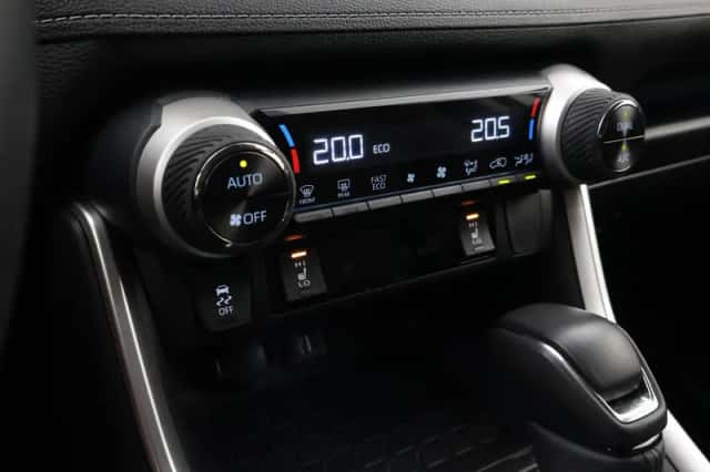 Toyota RAV4 (2026) thumbnail 6