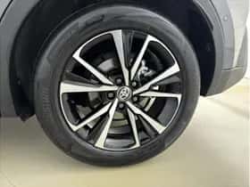 Toyota C-HR (2025) thumbnail 10