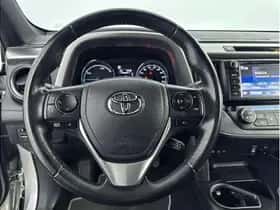 Toyota RAV4 (2018) thumbnail 19