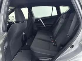 Toyota RAV4 (2018) thumbnail 22