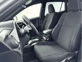 Toyota RAV4 (2018) thumbnail 9