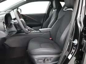 Toyota C-HR (2026) thumbnail 24