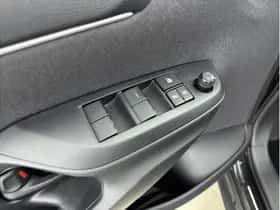 Toyota Yaris Cross (2025) thumbnail 16