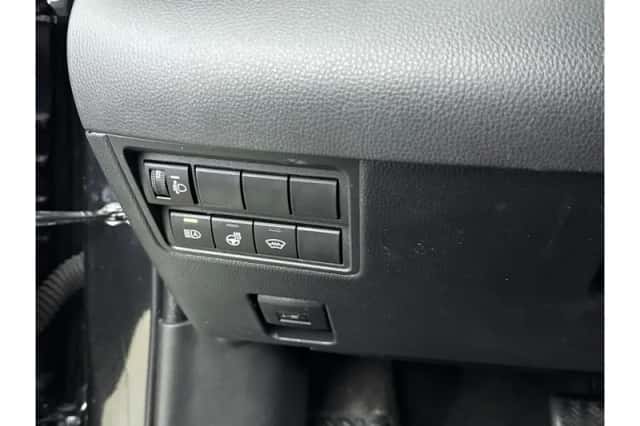Toyota Yaris Cross (2025) thumbnail 6