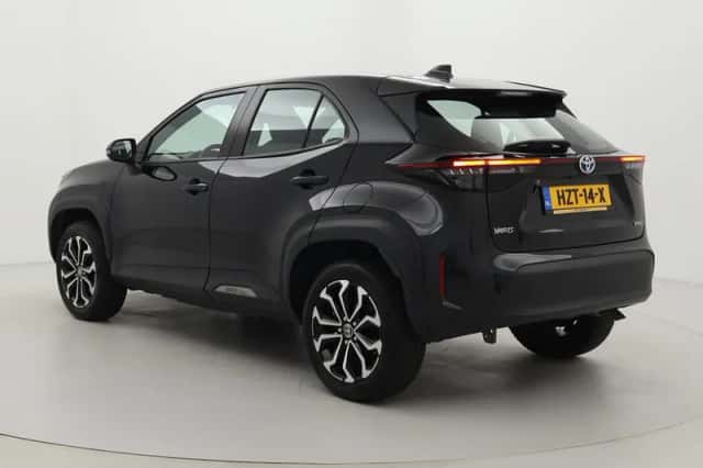 Toyota Yaris Cross (2024) thumbnail 4