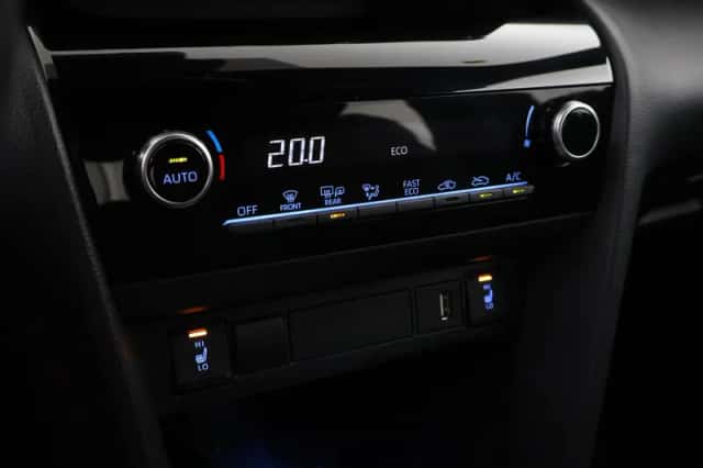 Toyota Yaris Cross (2024) thumbnail 6
