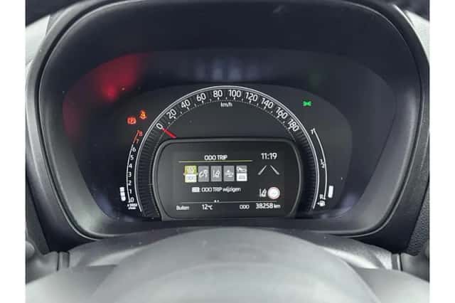 Toyota Aygo X (2024) thumbnail 3