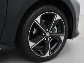 Toyota Yaris (2025) thumbnail 16