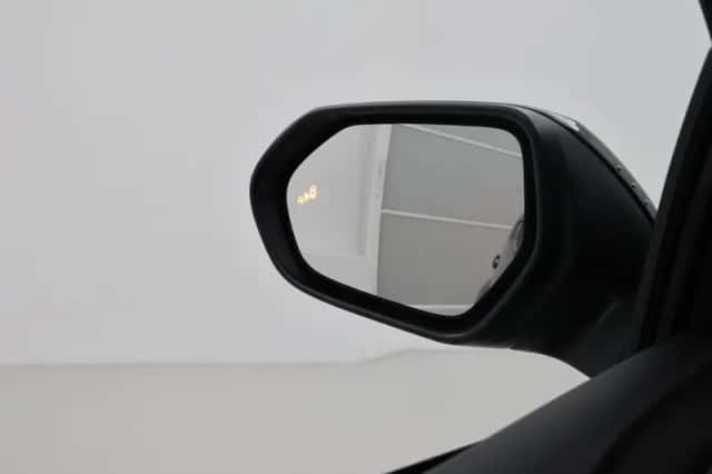 Toyota Yaris (2025) thumbnail 5