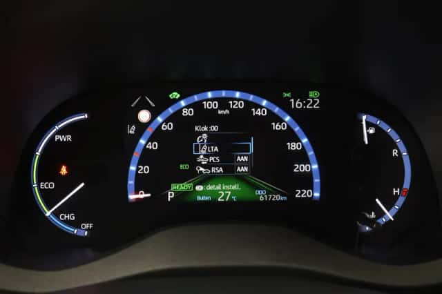 Toyota Yaris Cross (2023) thumbnail 3