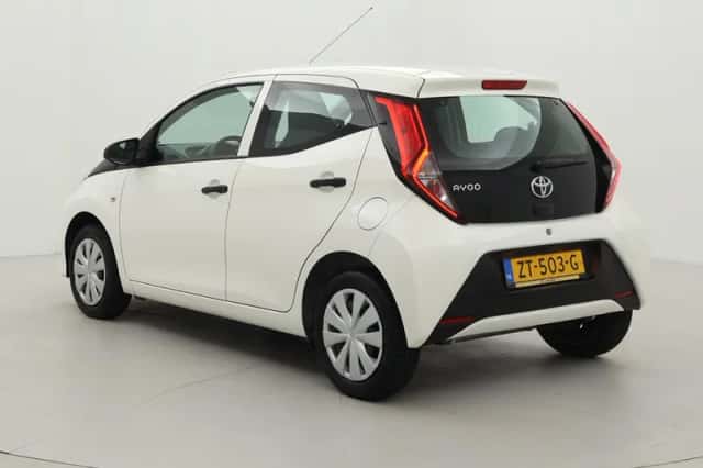 Toyota Aygo (2019) thumbnail 4