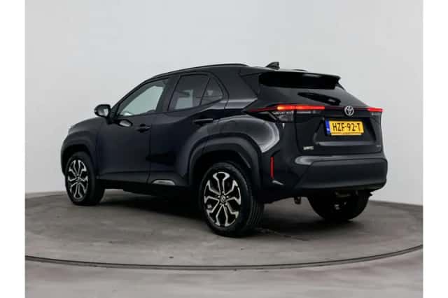 Toyota Yaris Cross (2025) thumbnail 4