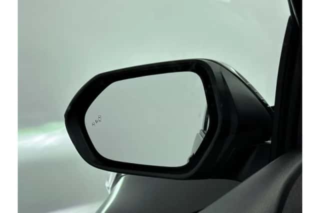 Toyota Yaris (2025) thumbnail 5