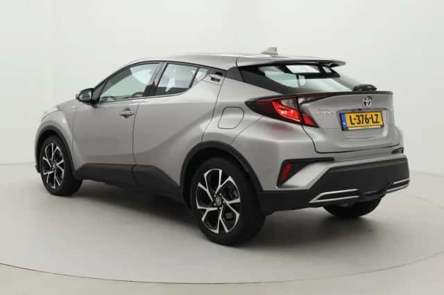 Toyota C-HR (2021) thumbnail 4