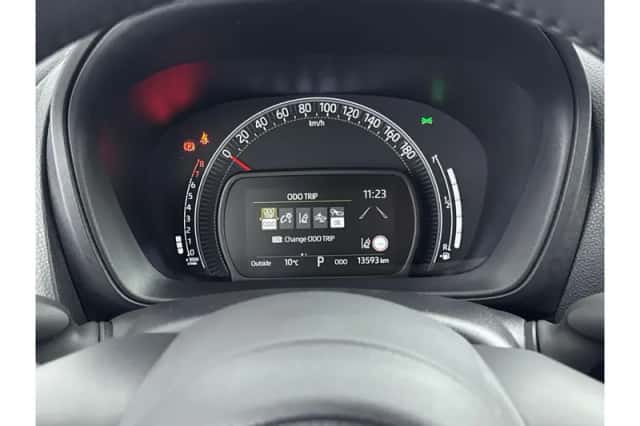 Toyota Aygo X (2025) thumbnail 3