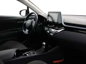 Toyota C-HR (2021) thumbnail 37