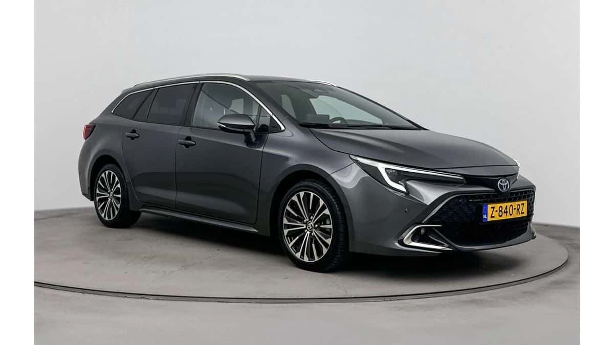 Toyota Corolla (2024) — foto 1