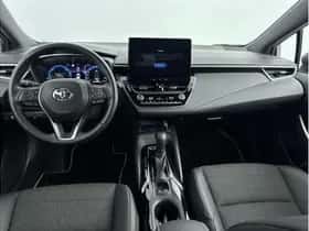 Toyota Corolla (2024) thumbnail 2