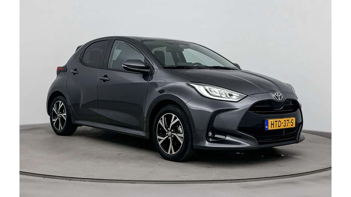 Toyota Yaris (2025) — foto 1