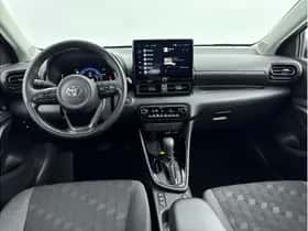 Toyota Yaris (2025) thumbnail 2