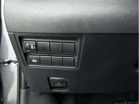 Toyota Yaris (2025) thumbnail 16