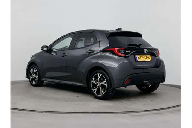 Toyota Yaris (2025) thumbnail 4