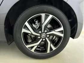 Toyota Yaris (2025) thumbnail 8