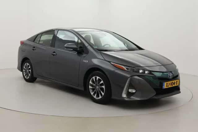 Toyota Prius (2019) thumbnail 1