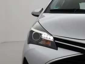 Toyota Yaris (2015) thumbnail 8