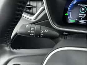 Toyota Corolla (2024) thumbnail 17