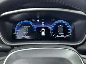 Toyota Corolla (2024) thumbnail 3
