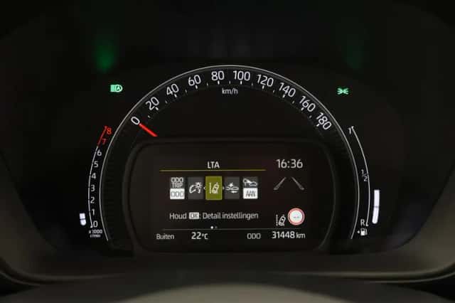 Toyota Aygo X (2023) thumbnail 3