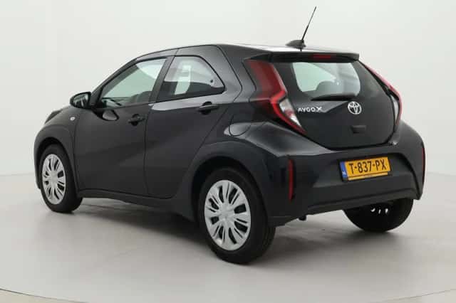 Toyota Aygo X (2023) thumbnail 4