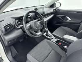 Toyota Yaris (2022) thumbnail 12
