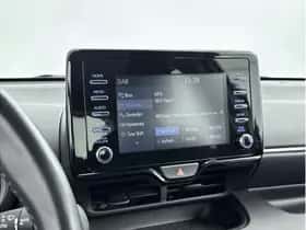 Toyota Yaris (2022) thumbnail 16