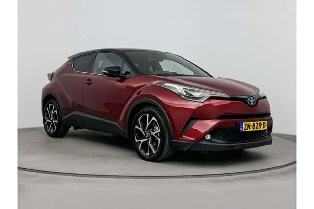 Toyota C-HR (2019) thumbnail 1