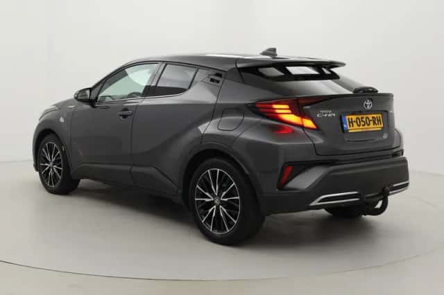 Toyota C-HR (2020) thumbnail 4
