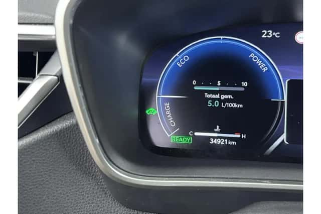 Toyota Corolla (2025) thumbnail 3