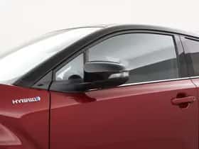 Toyota C-HR (2019) thumbnail 17