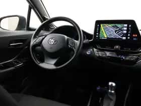 Toyota C-HR (2019) thumbnail 29