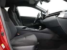 Toyota C-HR (2019) thumbnail 39